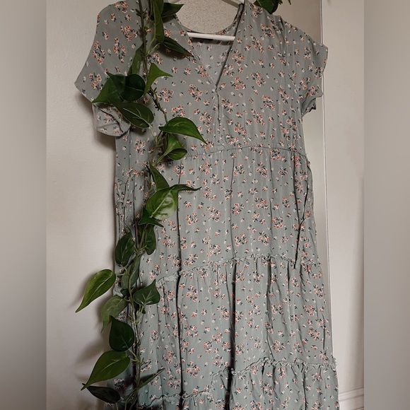 Blue Small Floral Pattern Layered Flowy Dress - Picture 5 of 12